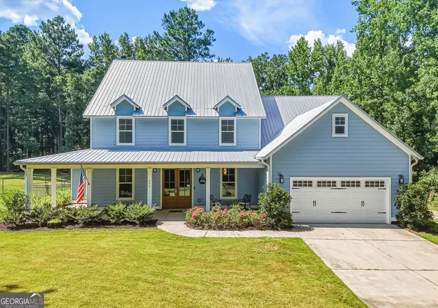 Photo 1 of Single family home for sale at 695 Parkview Dr, Winterville, GA 30683 | MLS# 10813645 | Listing updated on 2026-09-02