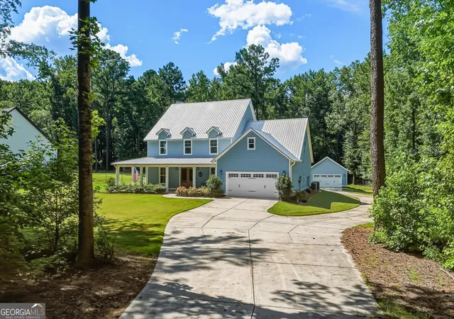 Photo 2 of Single family home for sale at 695 Parkview Dr, Winterville, GA 30683 | MLS# 10813645 | Listing updated on 2026-09-02
