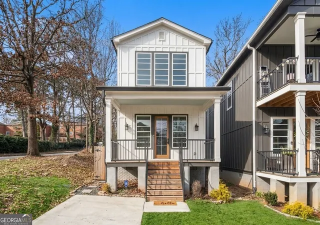 Photo 1 of Single family home for sale at 975 Welch St Sw, Atlanta, GA 30310 | MLS# 10842991 | Listing updated on 2026-09-10