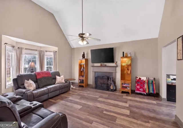 Photo 3 of Single family home for sale at 186 Majesty Dr, Rockmart, GA 30153 | MLS# 10844306 | Listing updated on 2026-09-11