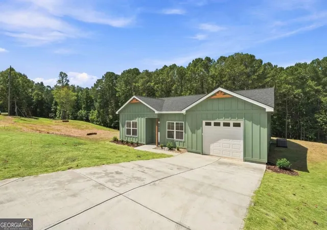 Photo 3 of Single family home for sale at 381 Bethel Rd, Talking Rock, GA 30175 | MLS# 10838274 | Listing updated on 2026-09-16