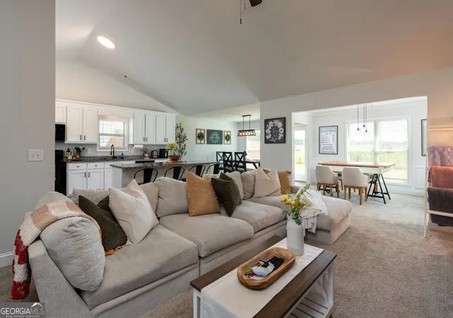 Photo 2 of Single family home for sale at 117 Pr Smith Blvd, Winder, GA 30680 | MLS# 10846462 | Listing updated on 2026-09-30