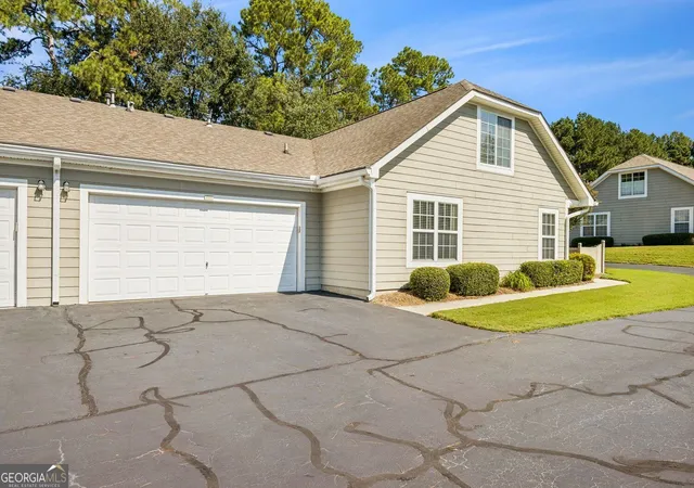 Photo 3 of Condo for sale at 3101 Orchard Ridge Cir, Duluth, GA 30096 | MLS# 10832998 | Listing updated on 2026-09-25