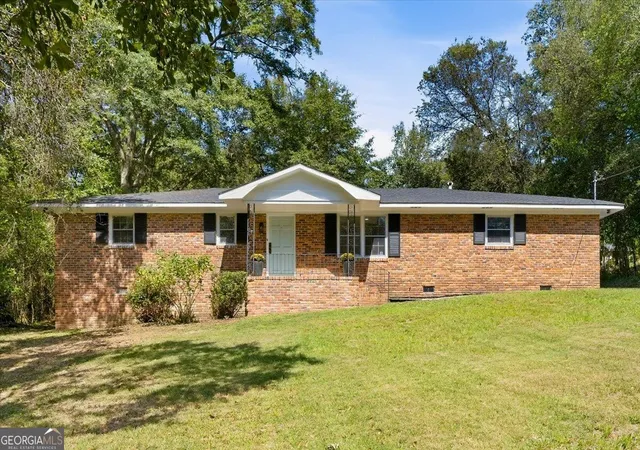 Photo 1 of Single family home for sale at 110 Connie Dr, Macon, GA 31211 | MLS# 10848881 | Listing updated on 2026-10-06