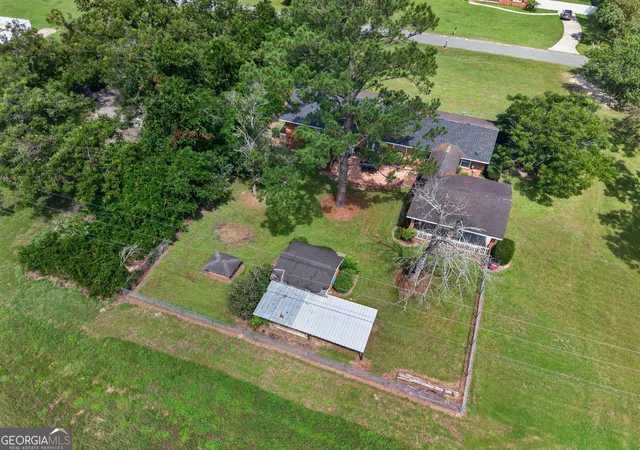 Photo 3 of Single family home for sale at 2027 Ellis Ln, Blackshear, GA 31516 | MLS# 10843193 | Listing updated on 2026-09-10