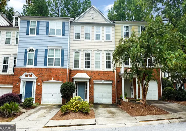 Photo 2 of Townhouse for sale at 4014 Howell Park Rd, Duluth, GA 30096 | MLS# 10835105 | Listing updated on 2026-09-18