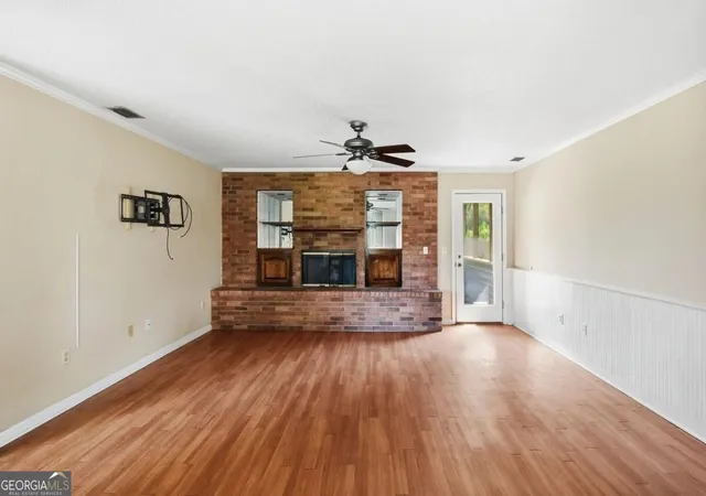 Photo 2 of Sale Pending at 149 Lake View Cir, Brunswick, GA 31525 | MLS# 10851102 | Listing updated on 2026-09-29
