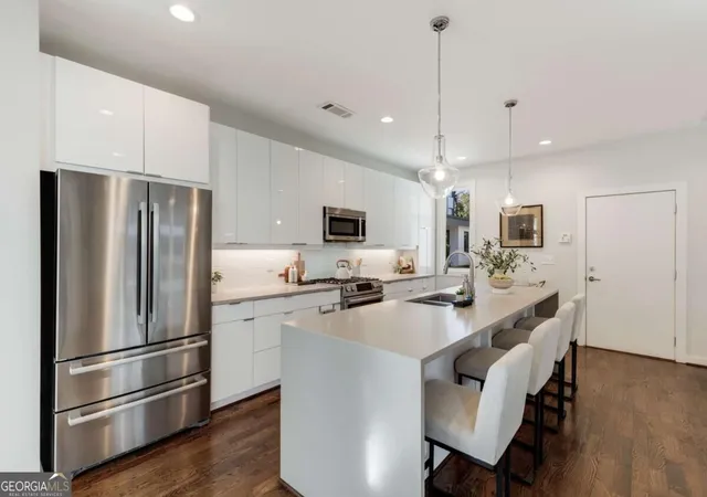 Photo 4 of Townhouse for sale at 205 Wilbur Ave SE #A, Atlanta, GA 30316 | MLS# 10838217 | Listing updated on 2026-09-28