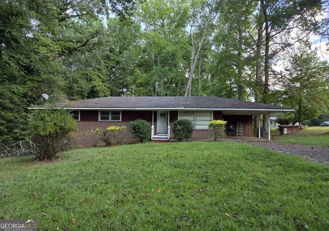 Photo 1 of Sale Pending at 10 Burch Rd, Fayetteville, GA 30215 | MLS# 10849434 | Listing updated on 2026-09-25