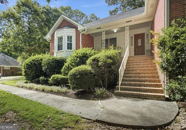 Photo 2 of Single family home for sale at 2915 Jodeco Ter, Jonesboro, GA 30236 | MLS# 10835726 | Listing updated on 2026-09-12
