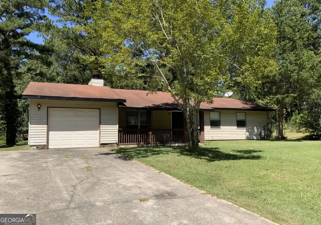 Photo 1 of Single family home for sale at 42 Skylark Ln, Jonesboro, GA 30238 | MLS# 10843584 | Listing updated on 2026-10-29