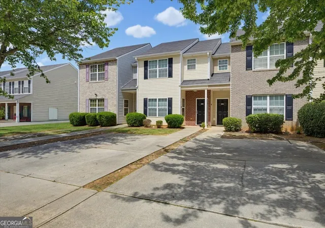 Photo 3 of Townhouse for sale at 2340 Marlin Dr, Mcdonough, GA 30253 | MLS# 10844324 | Listing updated on 2026-09-11