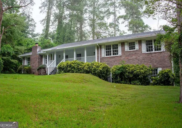 Photo 2 of Single family home for sale at 2016 Gibralter Way, Conyers, GA 30012 | MLS# 10837539 | Listing updated on 2026-09-14