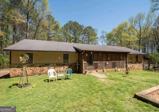 Photo 1 of Single family home for sale at 270 Walt Sanders Rd, Newnan, GA 30265 | MLS# 10844678 | Listing updated on 2026-09-11