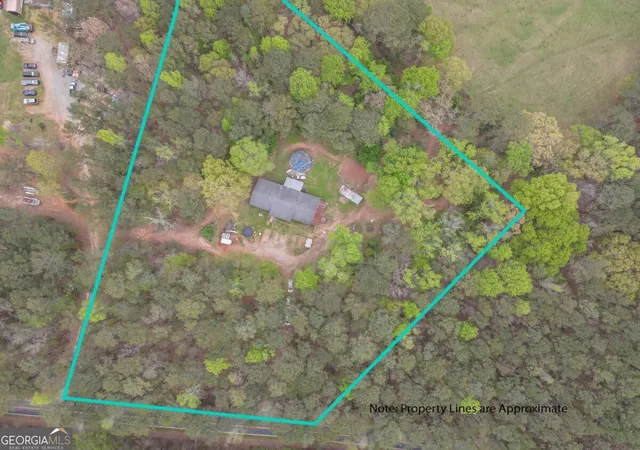 Photo 2 of Single family home for sale at 270 Walt Sanders Rd, Newnan, GA 30265 | MLS# 10844678 | Listing updated on 2026-09-11