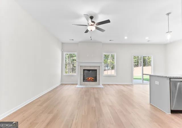 Photo 3 of Single family home for sale at 1050 Sun Valley Ct #C60, Macon, GA 31211 | MLS# 10741573 | Listing updated on 2026-09-24
