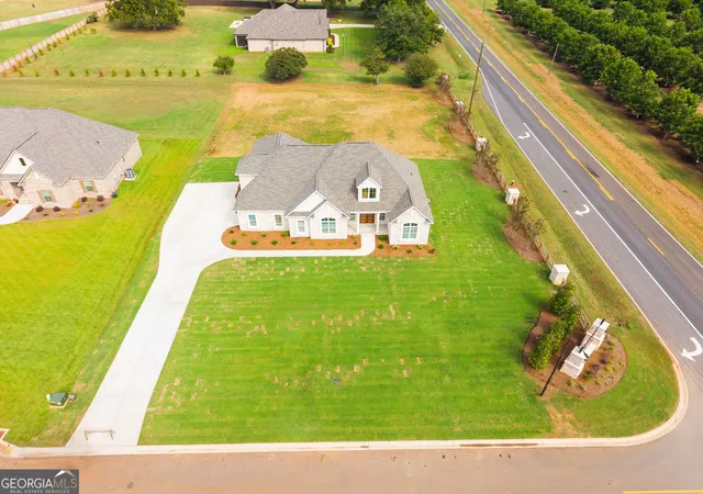 Photo 3 of Single family home for sale at 100 Pridgen Pass, Perry, GA 31069 | MLS# 10701491 | Listing updated on 2026-10-02