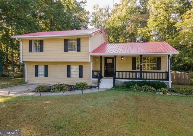 Photo 1 of Single family home for sale at 167 Caldwell Dr, Hampton, GA 30228 | MLS# 10849357 | Listing updated on 2026-10-02