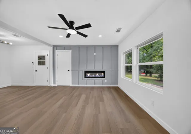 Photo 3 of Single family home for sale at 4128 Lindsey Dr, Decatur, GA 30035 | MLS# 10769890 | Listing updated on 2026-09-07