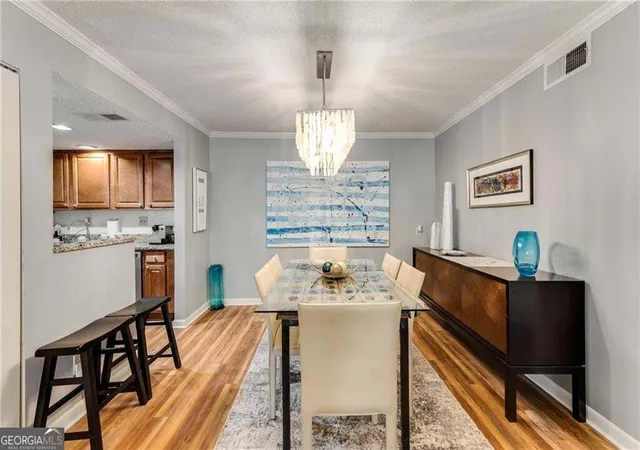 Listing Photo 1 - Condo for sale in building located at 6900 Roswell Rd, Sandy Springs, GA 30328 - Unit #Q26
