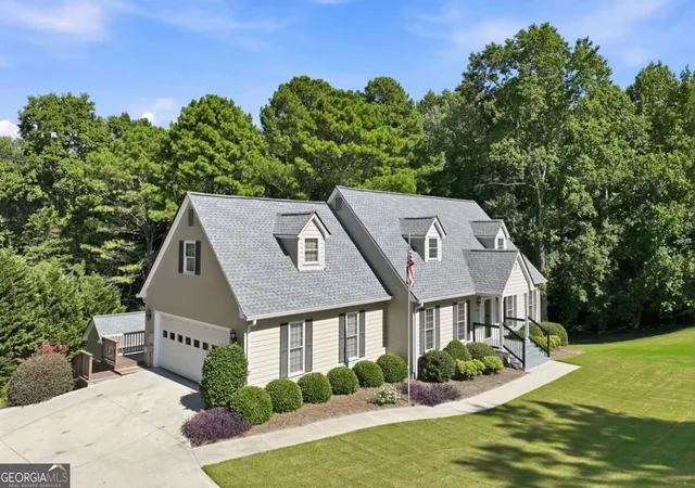 Photo 2 of Single family home for sale at 3628 Maple Frg Ln, Gainesville, GA 30504 | MLS# 10839499 | Listing updated on 2026-09-17