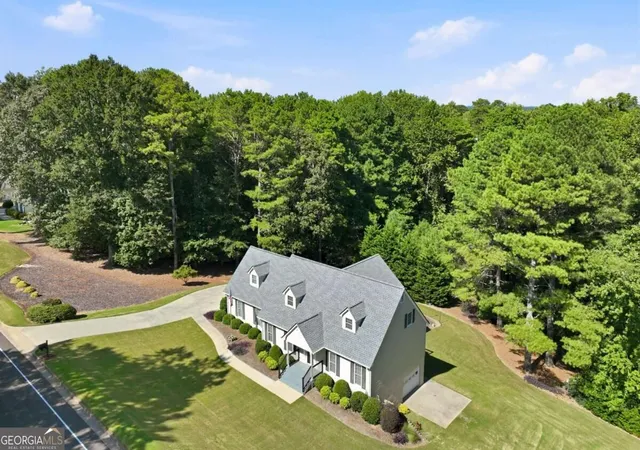 Photo 3 of Single family home for sale at 3628 Maple Frg Ln, Gainesville, GA 30504 | MLS# 10839499 | Listing updated on 2026-09-17