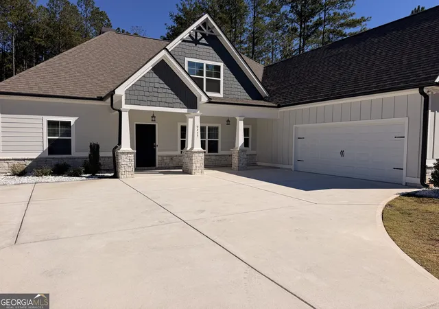 Photo 2 of Single family home for sale at 9455 Glacial Ln, Fairburn, GA 30213 | MLS# 10877048 | Listing updated on 2026-10-26