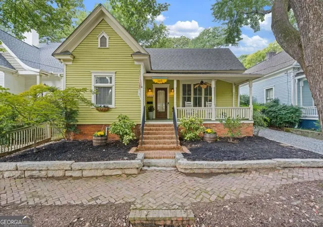 Photo 1 of Single family home for sale at 369 Loomis Ave Se, Atlanta, GA 30312 | MLS# 10852569 | Listing updated on 2026-09-24
