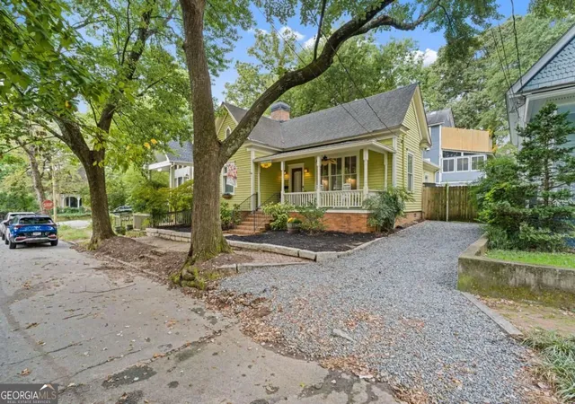 Photo 2 of Single family home for sale at 369 Loomis Ave Se, Atlanta, GA 30312 | MLS# 10852569 | Listing updated on 2026-09-24