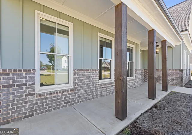 Photo 3 of Single family home for sale at 148 Perkins Ct, Winder, GA 30680 | MLS# 10853683 | Listing updated on 2026-10-30