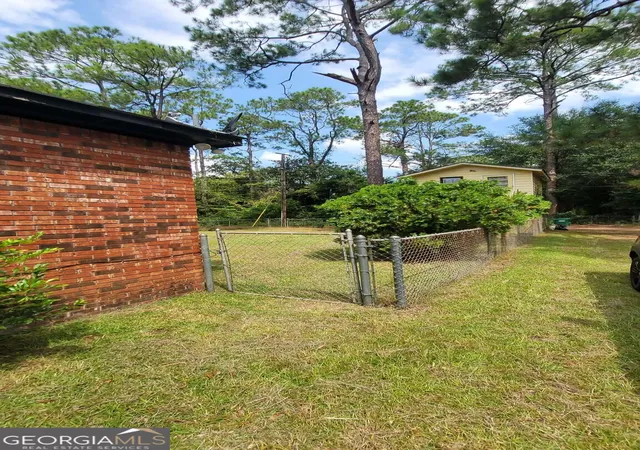 Photo 3 of Single family home for sale at 917 Odom Ave, Albany, GA 31701 | MLS# 10832611 | Listing updated on 2026-10-04