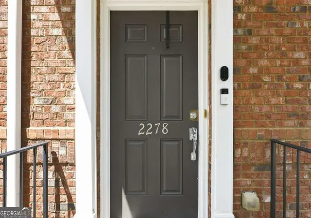 Photo 3 of Townhouse for sale at 2278 Limehurst Dr Ne, Atlanta, GA 30319 | MLS# 10827956 | Listing updated on 2026-09-19