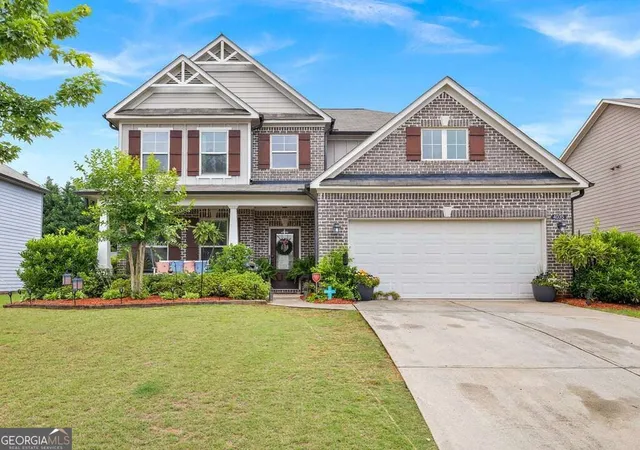 Photo 1 of Single family home for sale at 4035 Rolling Rock Trl, Cumming, GA 30028 | MLS# 10844238 | Listing updated on 2026-09-11
