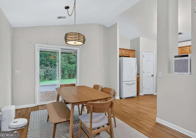 Photo 3 of Single family home for sale at 137 Spring Lakes Dr, Savannah, GA 31407 | MLS# 10838450 | Listing updated on 2026-09-16