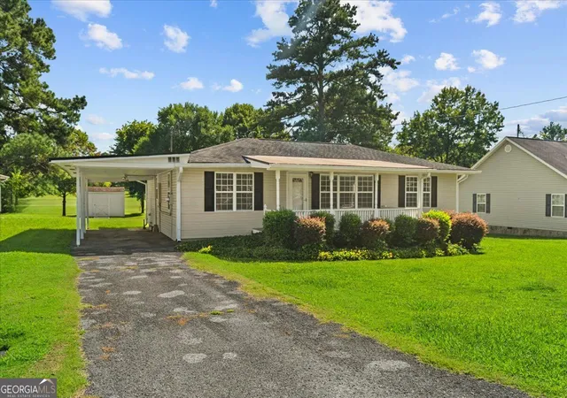 Photo 1 of Single family home for sale at 401 Johnson St, Lafayette, GA 30728 | MLS# 10845474 | Listing updated on 2026-09-28