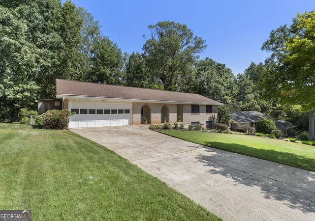 Photo 4 of Single family home for sale at 4480 Atlas Pl, Tucker, GA 30084 | MLS# 10843032 | Listing updated on 2026-09-11