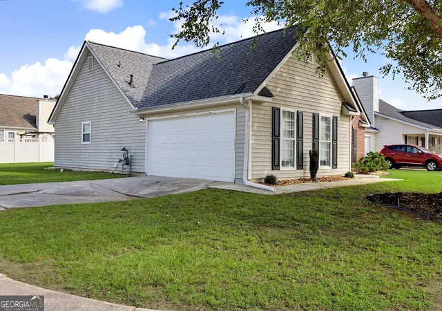 Photo 3 of Single family home for sale at 6000 Preserve Pass, Fairburn, GA 30213 | MLS# 10837796 | Listing updated on 2026-09-15