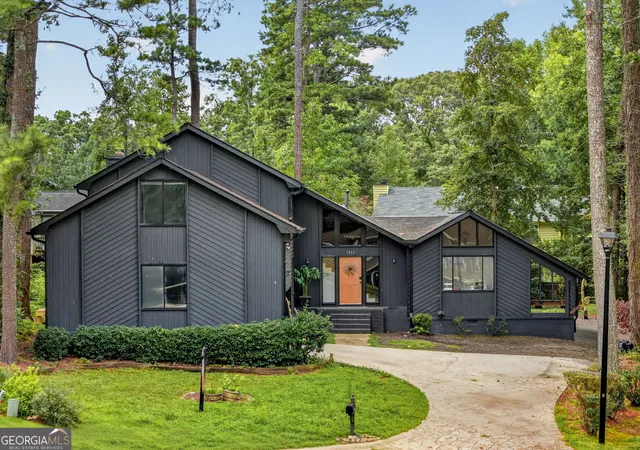 Photo 1 of Single family home for sale at 1553 Bell Flower Ct, Stone Mountain, GA 30088 | MLS# 10843930 | Listing updated on 2026-10-02
