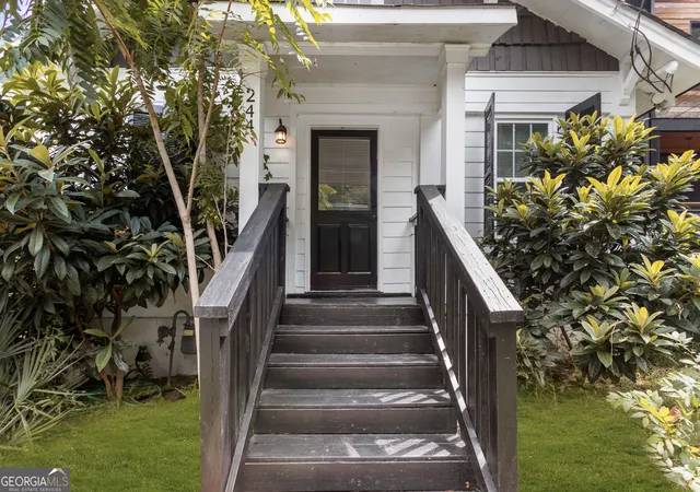 Photo 2 of Single family home for sale at 244 Laurel Ave Sw, Atlanta, GA 30314 | MLS# 10841249 | Listing updated on 2026-09-07