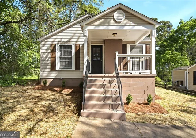 Photo 1 of Single family home for sale at 751 Skyview Dr Ne, Marietta, GA 30060 | MLS# 10851219 | Listing updated on 2026-10-07