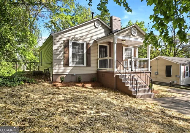 Photo 3 of Single family home for sale at 751 Skyview Dr Ne, Marietta, GA 30060 | MLS# 10851219 | Listing updated on 2026-10-07