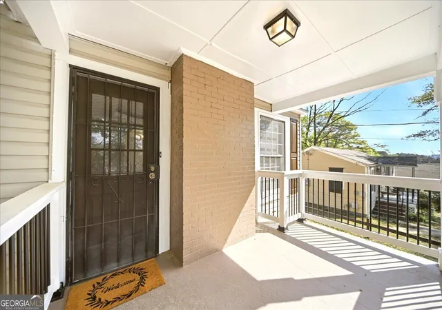 Photo 3 of Single family home for sale at 751 Skyview Dr NE, Marietta, GA 30060 | MLS# 10851219 | Listing updated on 2026-10-07