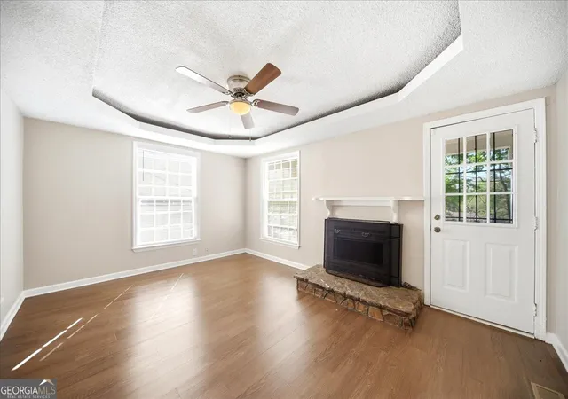 Photo 4 of Single family home for sale at 751 Skyview Dr NE, Marietta, GA 30060 | MLS# 10851219 | Listing updated on 2026-10-07