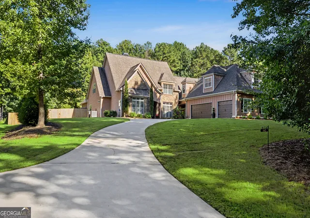 Photo 2 of Single family home for sale at 142 Drews Ridge Dr, Newnan, GA 30263 | MLS# 10840930 | Listing updated on 2026-09-14