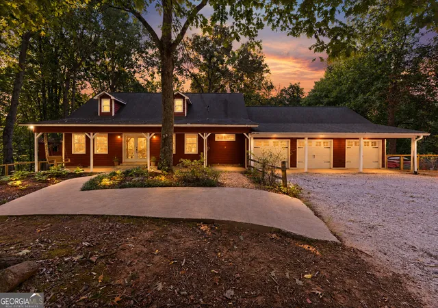 Photo 2 of Single family home for sale at 5013 Porter Springs Rd, Dahlonega, GA 30533 | MLS# 10839707 | Listing updated on 2026-10-06