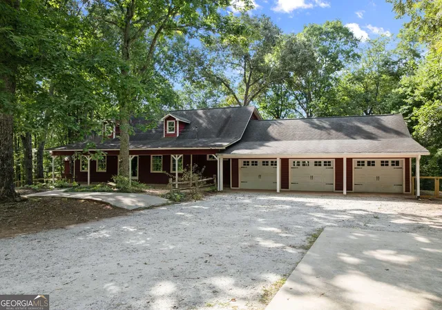 Photo 3 of Single family home for sale at 5013 Porter Springs Rd, Dahlonega, GA 30533 | MLS# 10839707 | Listing updated on 2026-10-06