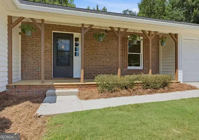 Photo 2 of Single family home for sale at 3758 Woodlane Rd, Gainesville, GA 30506 | MLS# 10838626 | Listing updated on 2026-09-14