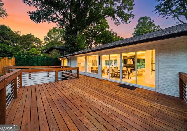 Photo 2 of Single family home for sale at 154 Cromwell Rd NE, Sandy Springs, GA 30328 | MLS# 10844711 | Listing updated on 2026-09-11