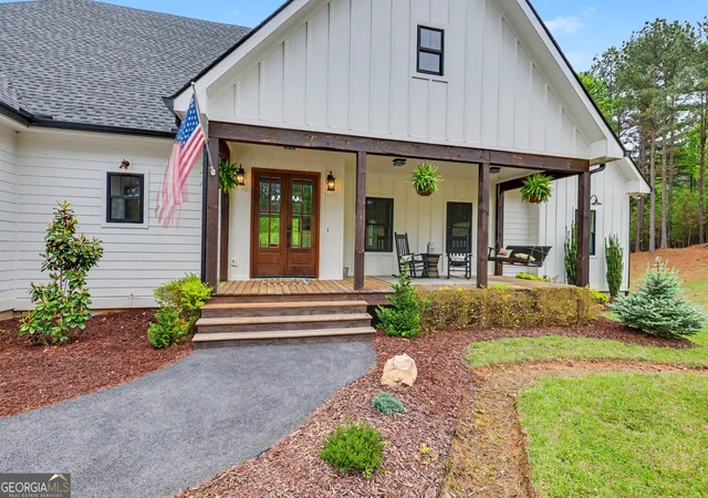 Photo 2 of Single family home for sale at 1424 Ridge Pointe Way, Blairsville, GA 30512 | MLS# 10837068 | Listing updated on 2026-09-15
