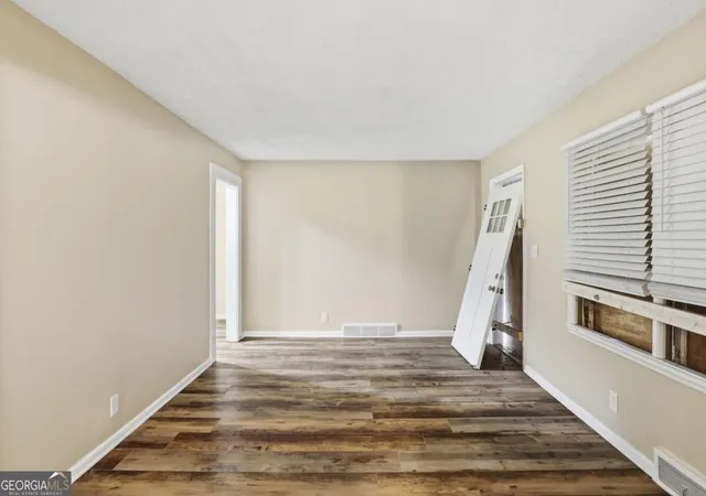 Photo 2 of Single family home for sale at 1865 S Columbia Pl, Decatur, GA 30032 | MLS# 10839372 | Listing updated on 2026-09-22